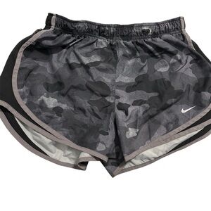 Nike Women's Large Black and Gray Camo Athletic Dri-Fit Shorts